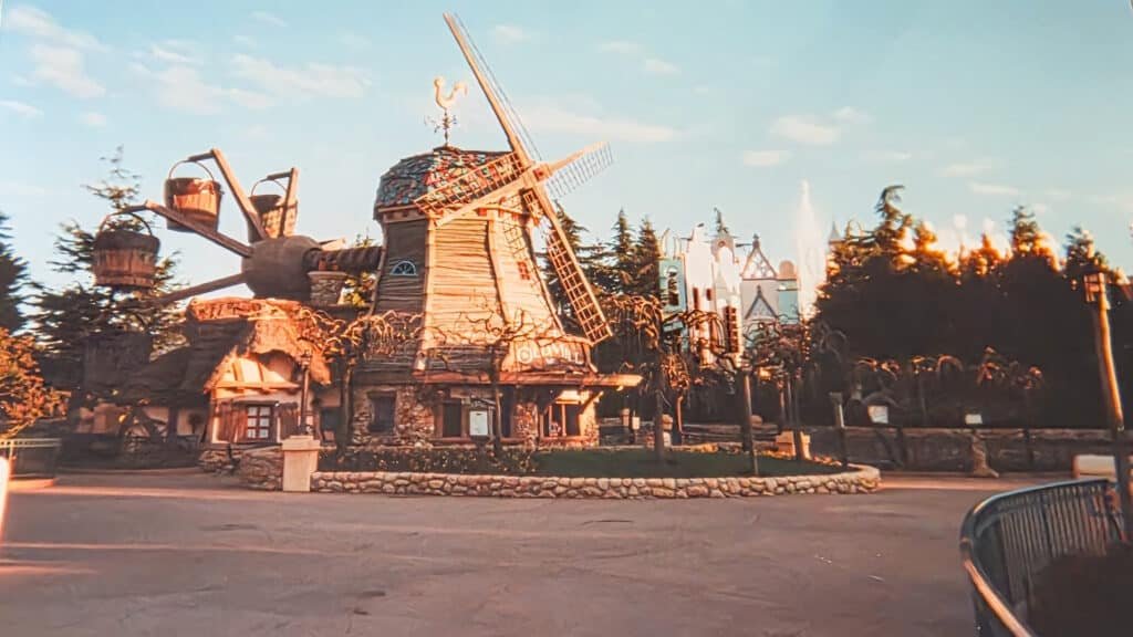 Moulin du Pays des Contes de Fées à Disneyland Paris